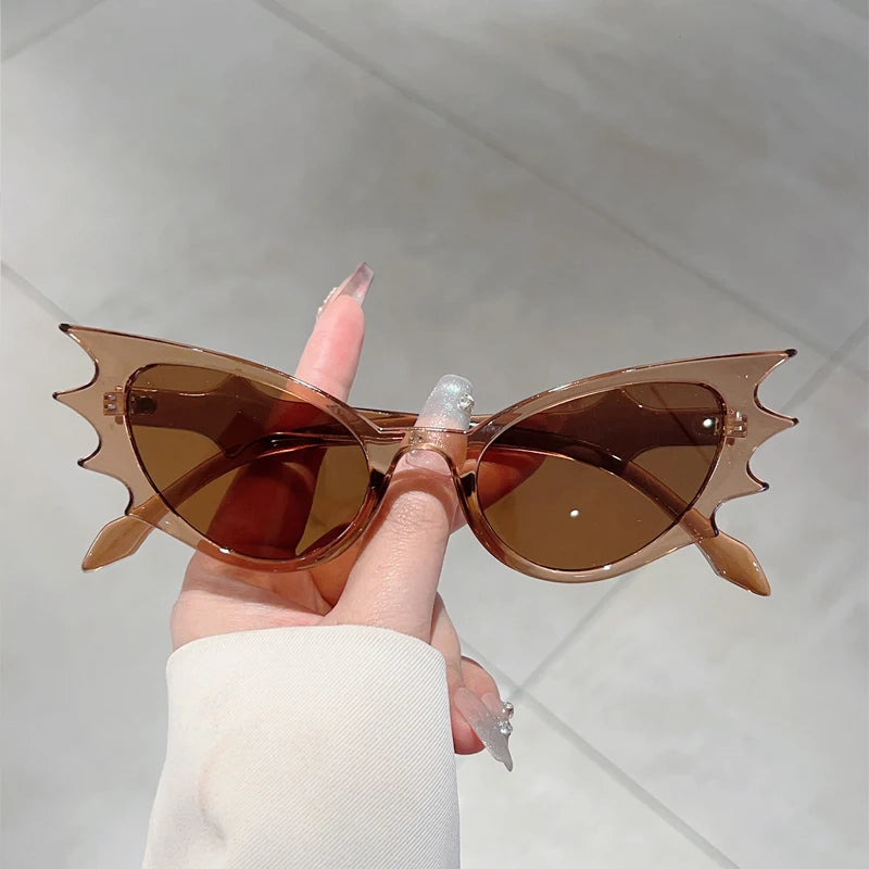 GM LUMIAS Bat Wing Shaped Sunglasses New Fashion Candy Color Decor Shades Trendy Luxury Brand Design Gradient Rave Sun Glasses