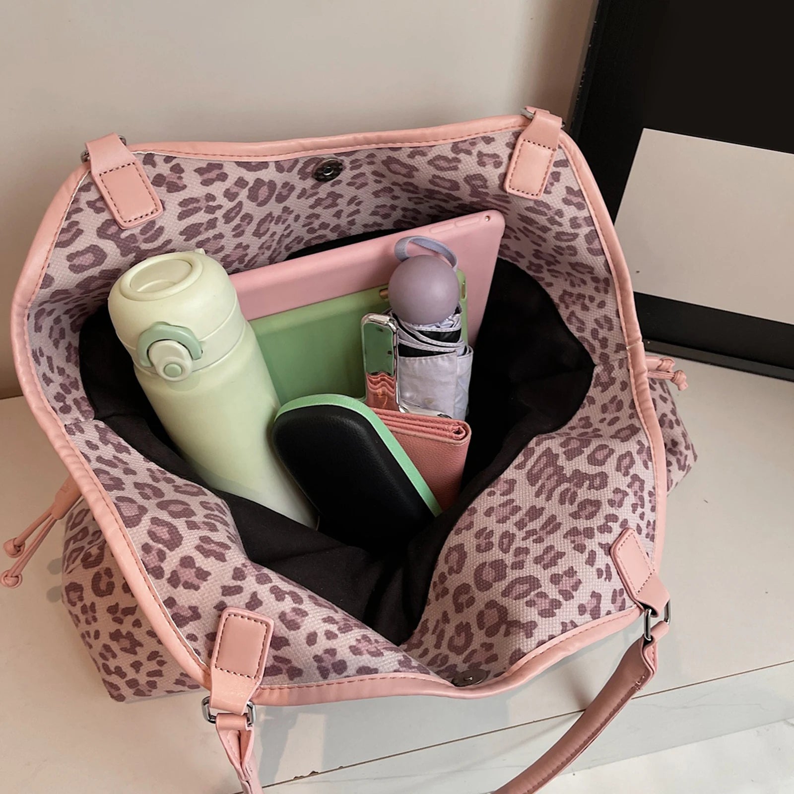 New Brand Women's Shoulder Bag Y2k Fashion Sweet Polka Dot Handbag Korean Casual Versatile Leopard Print Brown Frosted Tote Bags