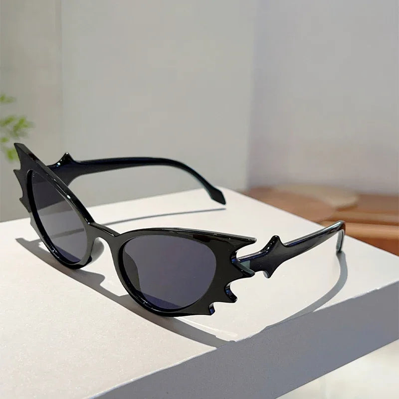 GM LUMIAS Bat Wing Shaped Sunglasses New Fashion Candy Color Decor Shades Trendy Luxury Brand Design Gradient Rave Sun Glasses