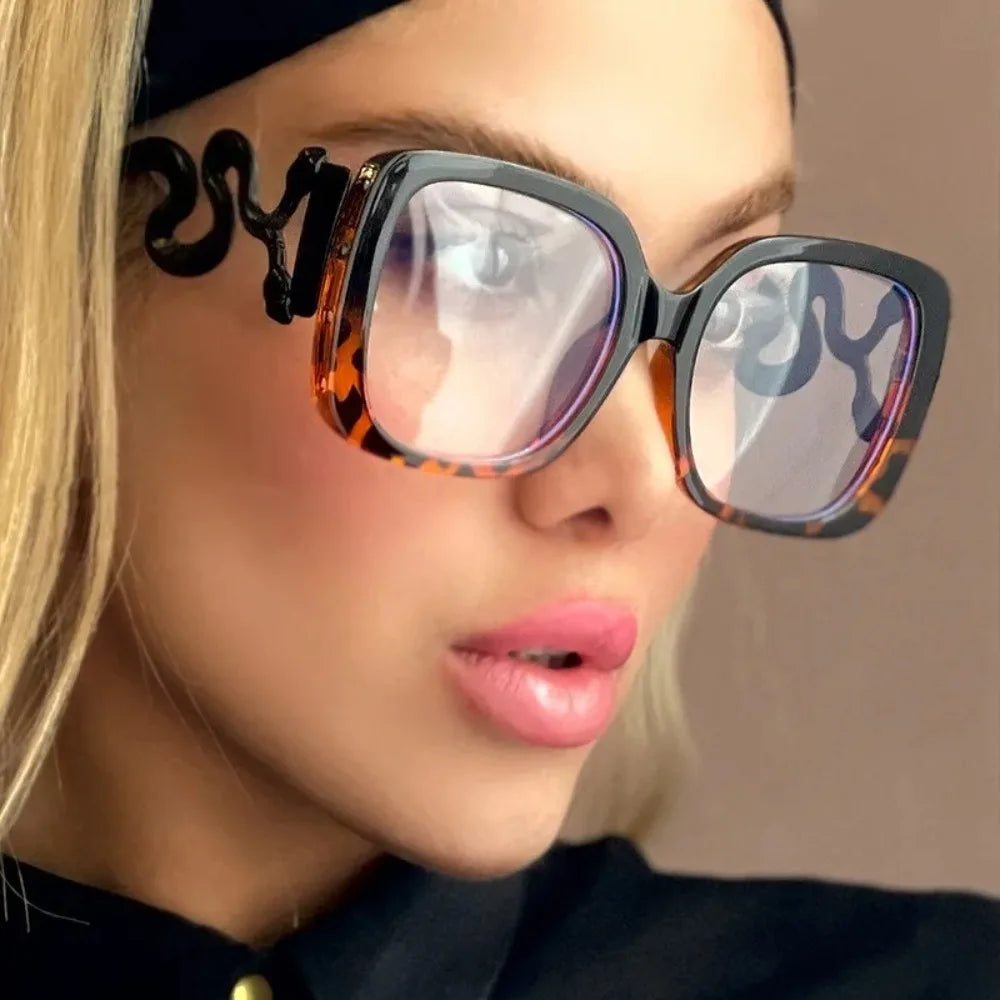 Retro Large Frame Woman Eyeglasses Square Shape Flat Mirror Square Glasses Frame Snake Leg Personalized Glasses Frame for Women