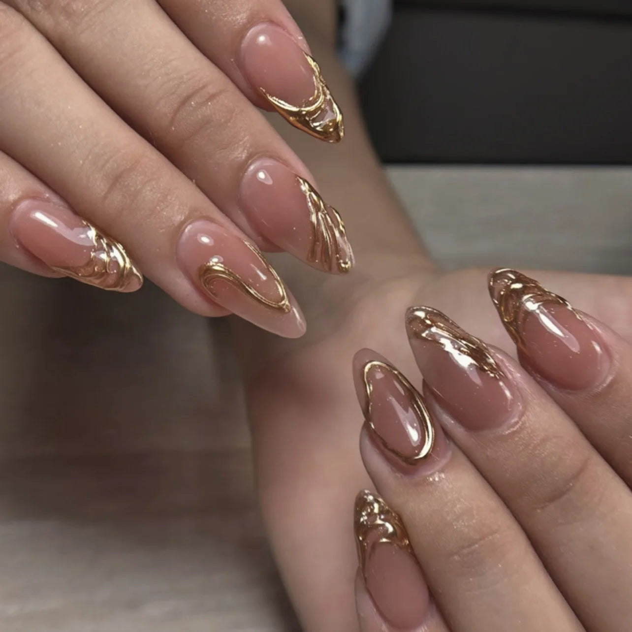 24Pcs Metallic Cat Eye French Sheer Manicure Tip Art Textured 3D Acrylic False Nails Nude Pink Almond Medium Press on Fake Nails