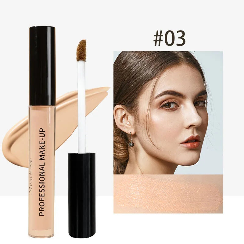 Concealer liquid pen covers and modifies blemishes spots acne marks facial make-up and brightens skin tone